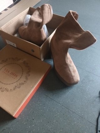 Botines beige mujer