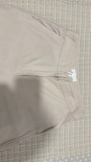 Pantalones beige anchos