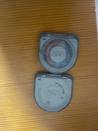 2 UMD Juegos PSP Sony Precio no negociable