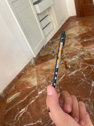 Xiaomi Redmi Note 9 Pro con funda de mía kalifa