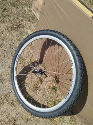 Rueda delantera 26