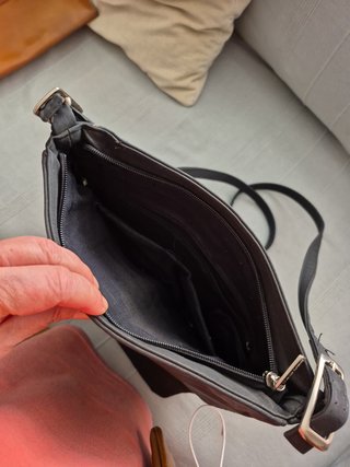 Bolso bandolera mujer negro, transforma a mochila