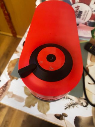 Macchina da caffè Nespresso Remato 18 rossa e nera