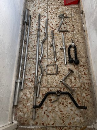 Equipo de gimnasio: Barras y accesorios