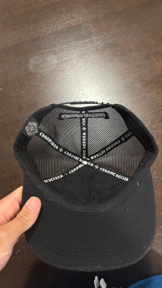 Gorra Chrome Hearts Negra con Lengua Azul