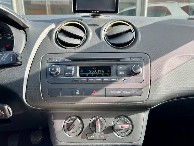 SEAT Ibiza SC 1.2 Tsi Reference Tech 2014, foto 17