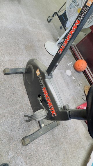 Bicicleta Estática Negra