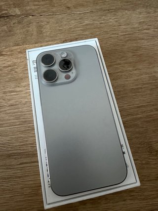 iPhone 15 Pro Apple