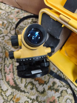 Nivel Óptico Leica Runner Topografía obra