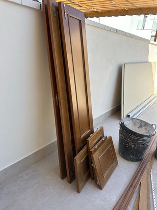 Puertas de armario empotradode madera