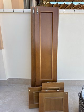 Puertas de armario empotradode madera