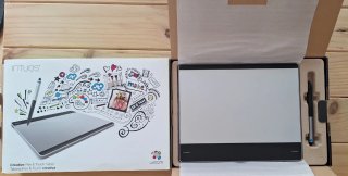 Wacom Intuos Creative Pen & Touch Tablet