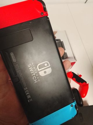 Nintendo Switch Azul/Rojo + Juegos