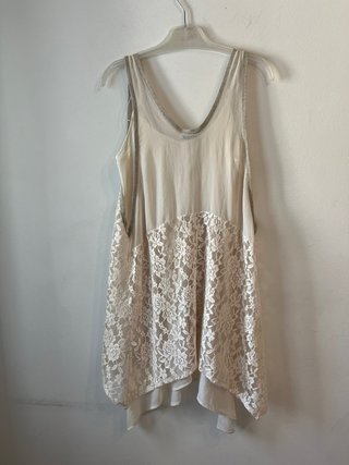 Vestido encaje Zara beige/blanco