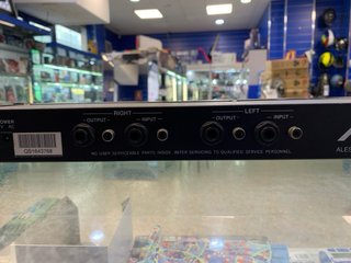 Alesis M-EQ230 Ecualizador Gráfico Profesional