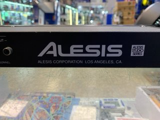 Alesis M-EQ230 Ecualizador Gráfico Profesional