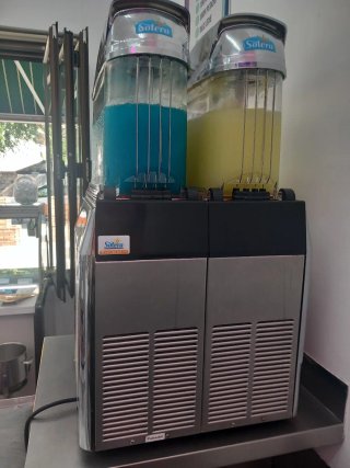 Vitrina Helados y Granizadora
