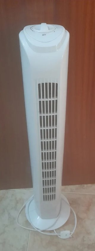 Ventilador de torre blanco