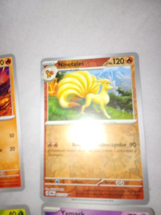Lote Cartas Pokémon: Larvesta, Applin, Yamask, Qua