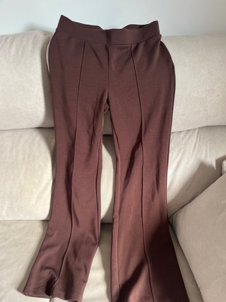 Pantalón Bershka marrón elástico