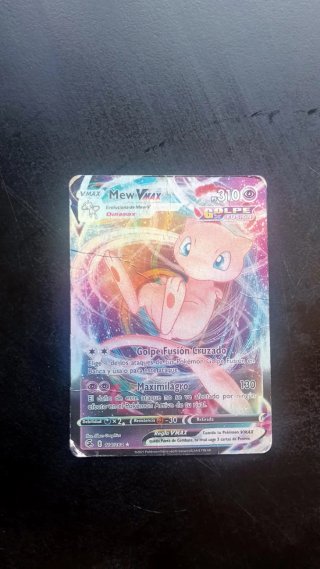 Carta Pokémon Mew VMAX 114/264