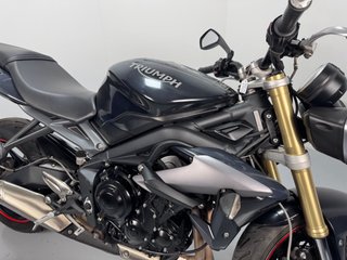 Triumph Street Triple 675 2015