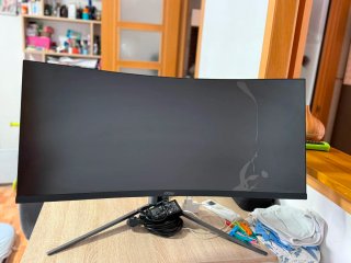 Monitor MSI MAG 276CXF - Panel Roto