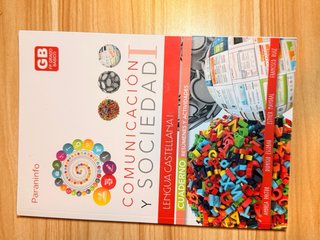 Lote libros FPB Comunicación y Sociedad I Paraninf