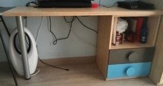 Escritorio juvenil madera y azul