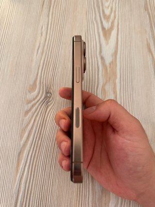 iPhone 16 Pro