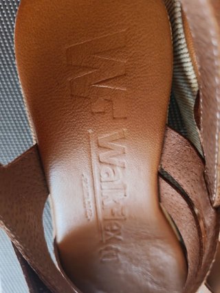 Sandalias cuña estampadas talla 37