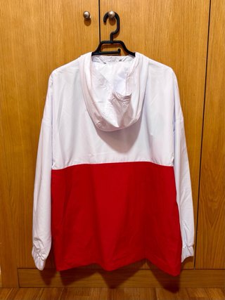 Chubasquero Hummel con doble forro. NUEVO SIN USO.