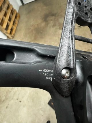 Grupo Shimano Ultegra 11v y manillar con potencia