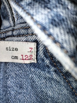 Peto VaqueroZara Niña Verano y camiseta