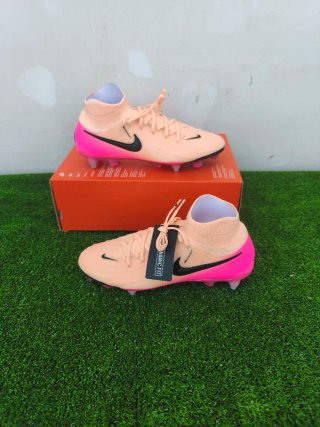 Nike Phantom Luna 2 Elite SG Pro