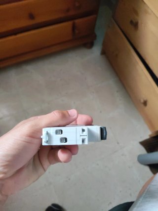 Interruptor Magnetotérmico Schneider 1P+N 25A