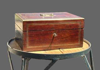 ANTIGUA CAJA TOCADOR NAPOLEÓN III 1860 A RESTAURAR