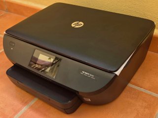 Impresora HP Envy 5640 imprime fotos, escaner.