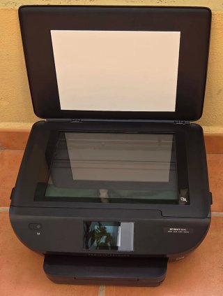Impresora HP Envy 5640 imprime fotos, escaner.