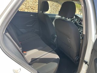 Volkswagen T-Roc Auto