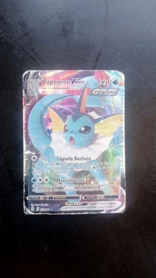 Carta Pokémon Vaporeon VMAX 320 PS