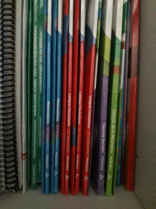 Lote. Editorial Edelvives cuarto primaria villama