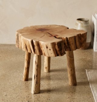 Tavolino in legno grezzo