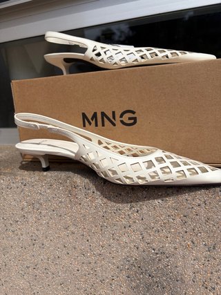 Zapatos Mango Talla 37 Troquelados Blancos