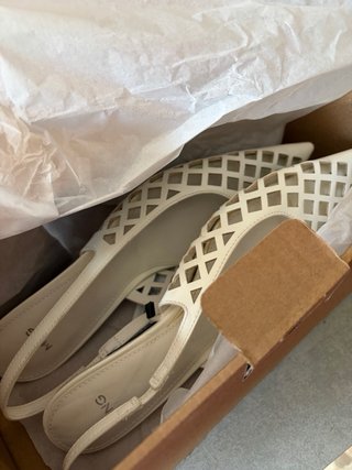 Zapatos Mango Talla 37 Troquelados Blancos