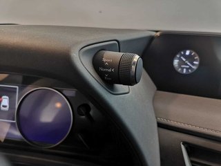 Lexus UX 250H BUSSINES 2WD