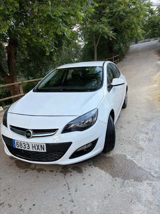 Opel Astra 2014