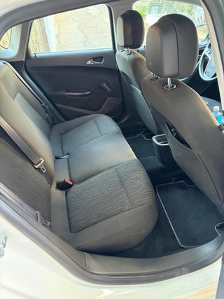 Opel Astra 2014