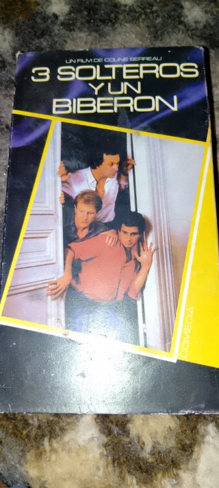 3 Solteros y un biberón VHS Comedia