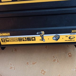 Taladro Percutor Dewalt XR 18V DCD799D2 Nuevo